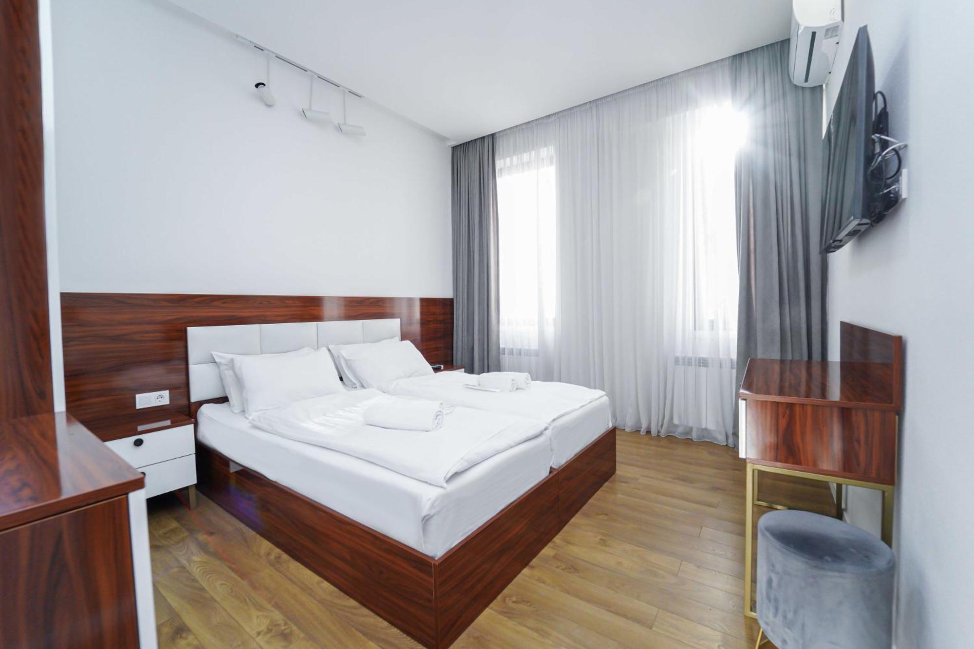 Hotel Type Rooms On Avenue Melikishvili, City Center Tiflis Exterior foto